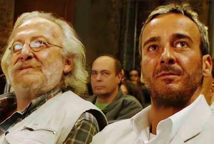 Nascido em Santos, no dia 23 de fevereiro de 1966, Alexandre Borges integrou o grupo de teatro Boi Voador, dirigido por Ulysses Cruz, com quem estreou em 1985, na peça Velhos Marinheiros de Jorge Amado. 