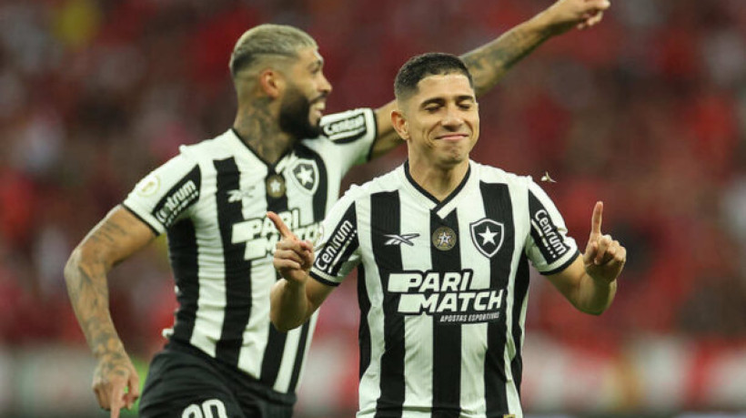 Savarino anota gol do triunfo do Glorioso por 1 a 0 sobre o Colorado no Beira-Rio, mas campeão brasileiro só sera conhecido no próximo domingo