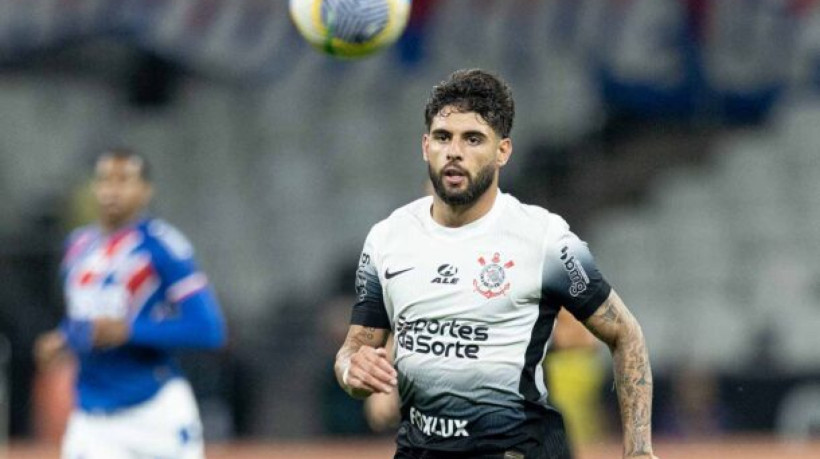 Atacante se iguala a Pedro do Flamengo como principal goleador do país. Jogador também assume artilharia do Campeonato Brasileiro