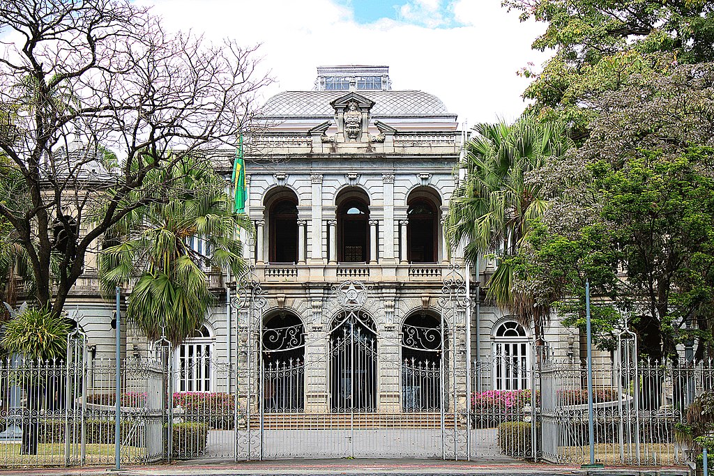 A decisão foi tão celebrada em MG que serão realizadas no Palácio da Liberdade (foto), em Belo Horizonte, apresentações do violinista Marcus Viana e do Coro Sinfônico do Palácio das Artes.
