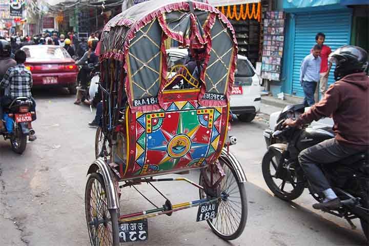 Dessa forma, ele ficou conhecido como vinagretes por causa de sua semelhança com os carrinhos de mão de produtores de vinagre, dos séculos XVII e XVIII. A popularização dos ônibus como transporte público acabou diminuindo o uso dos riquixás logo após a Segunda Guerra Mundial. 