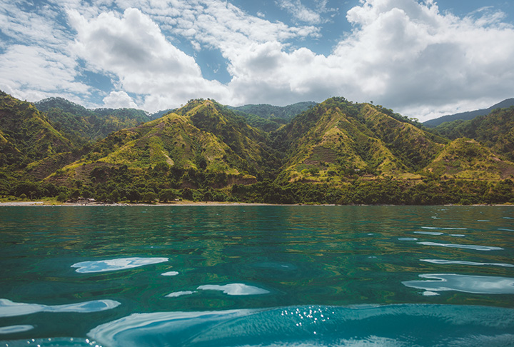 Os lagos são muito procurados por turistas, pela beleza da paisagem. Alguns têm a profundidade como atrativo. Na sequência veja os lagos mais profundos do planeta.