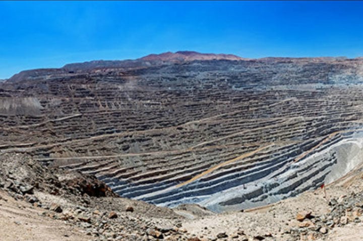 República Democrática do Congo - 14 milhões de quilates. 
O governo do Congo tem um produtor comercial em associação com uma empresa belga. E a maior parte da produção é do setor informal, com empresas de mineração. 