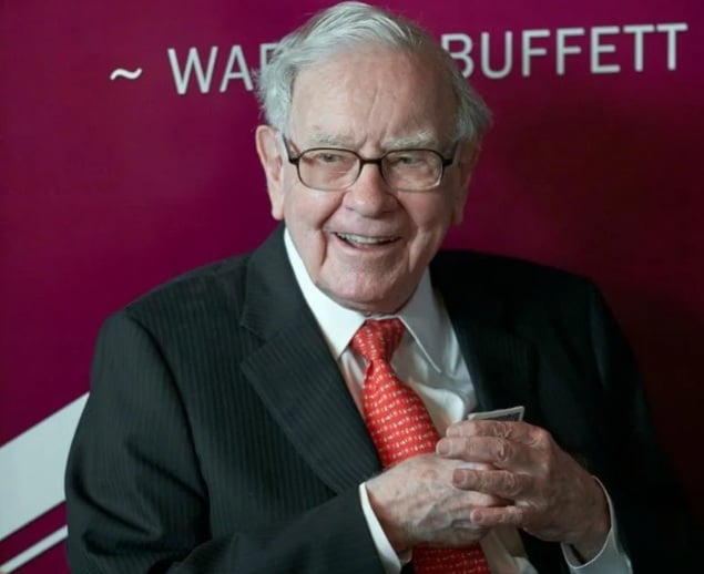 Segundo o jornal britânico Daily Mail, ele teria decidido doar todo o valor para causas de caridade após sua morte.