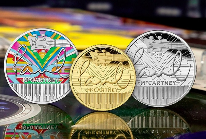 Disponível em edições limitadas com acabamentos em metais preciosos, a moeda reflete os elementos marcantes da carreira de McCartney.