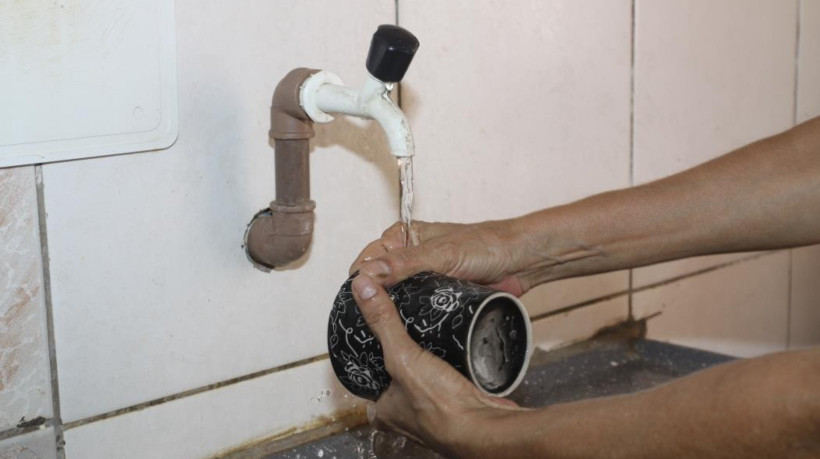 Os bairros Praia do Futuro, Serviluz e Caça e Pesca, em Fortaleza, ficarão sem água durante um serviço da Companhia de Água e Esgoto do Ceará (Cagece)