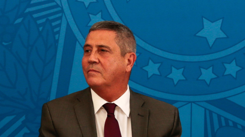  Braga Netto é um dos aliados de Bolsonaro que será julgado na próxima terça, 2