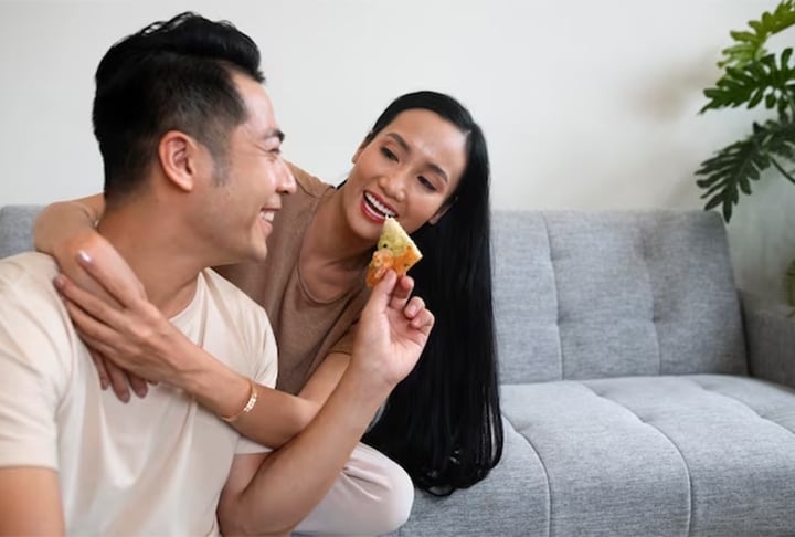 Segundo a advogada, se o namoro acabar, o casal não precisa ir até um cartório para atualizar a situação. Um dos parceiros diz que o namoro terminou, o contrato se encerra imediatamente, explicou.