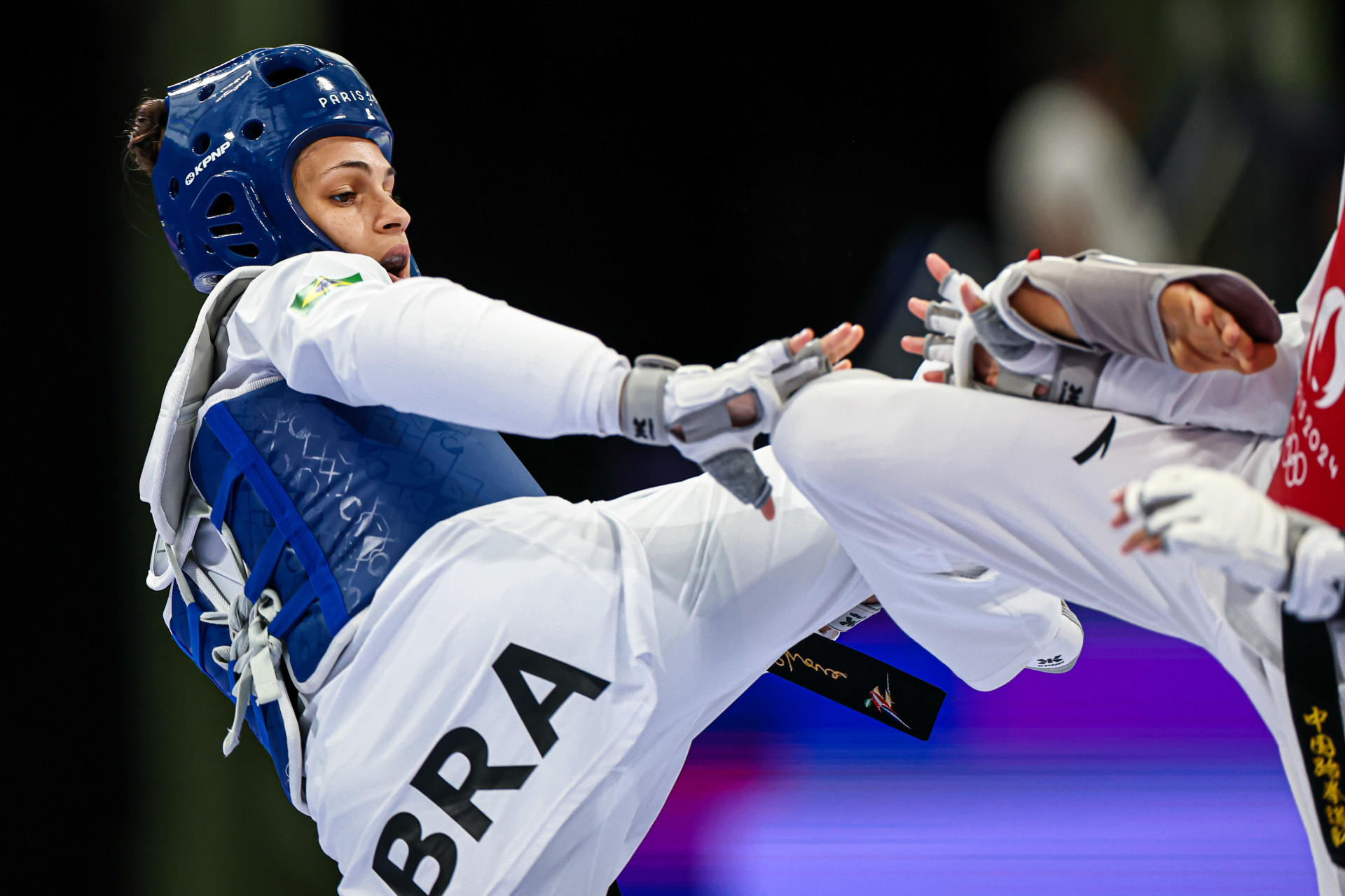 ￼MARIA Clara Pacheco (azul) foi ouro na China (Foto: Wander Roberto/COB)