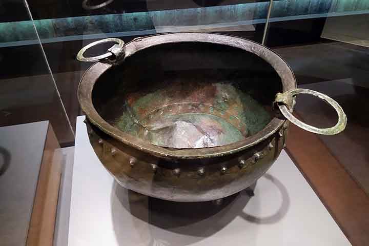 “Isso mostra que os iaques foram domesticados e ordenhados na Mongólia muito antes do que se supunha anteriormente”, observa Wilkin. 