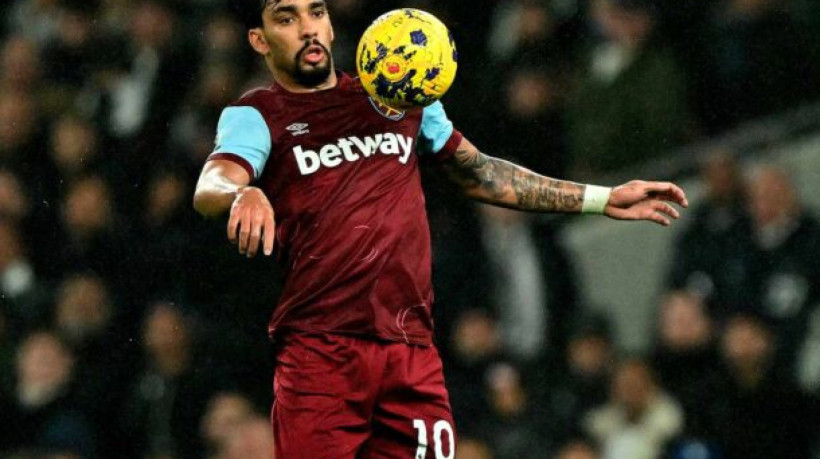 Meia, que perdeu espaço no West Ham, da Inglaterra, indica desejo de retonar ao futebol brasileiro na próxima temporada 