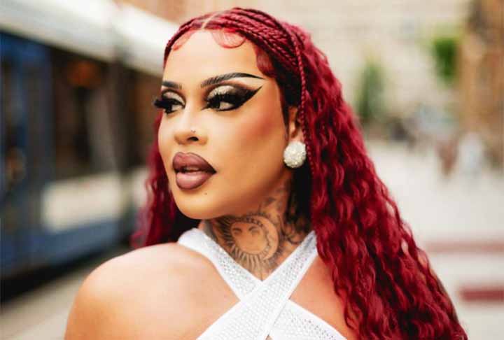 Em 2014, passou a se identificar com a cultura drag queen ao assistir o talent show RuPaul's Drag Race, no qual artistas performáticos competiam para permanecer no programa através de números interpretativos de música e dança. Foi, então, que nasceu a Gloria Groove, que viria a fazer enorme sucesso.