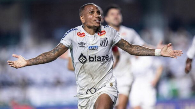 O venezuelano se mantém no Peixe para o retorno à Série A em 2025