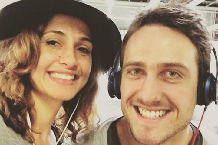 Depois de um relacionamento com a atriz Aline Fanju (Paraíso Tropical, 2007), Angel chegou a namorar por um tempo a também atriz Camila Pitanga.