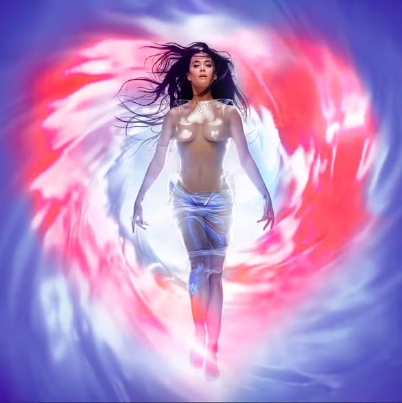 Em 20/9, mesmo dia de sua apresentação no Rock in Rio, a cantora lançou seu novo álbum, intitulado 143.