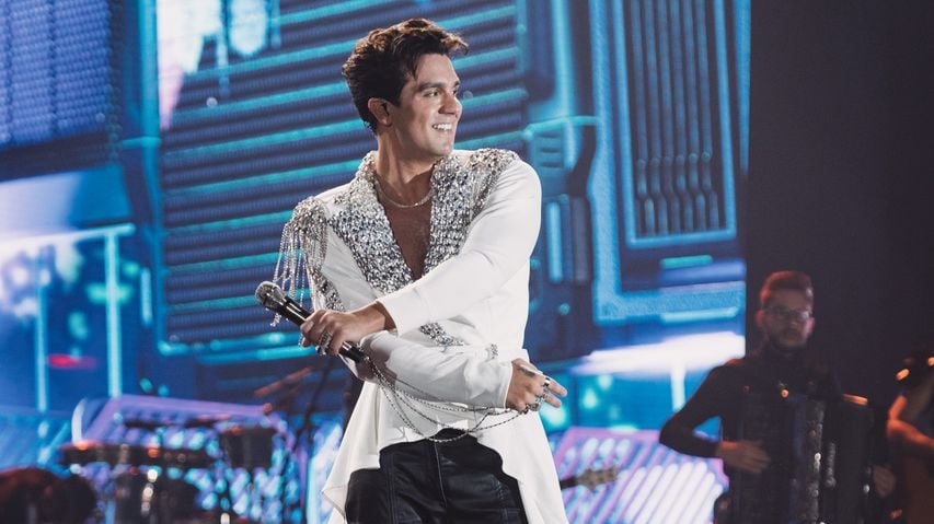 Fãs reagiram nas redes sociais exaltando o trabalho: Que grandioso, mais um DVD que vai ficar pra história! Não poderia ser diferente! Luan Santana, você é GIGANTE!, disse uma. 