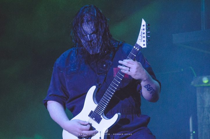 O disco, que mesclava metal extremo com elementos de rap e funk, criando um som único e pesado, foi bem recebido pela crítica.