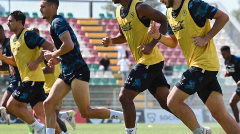 Azzurri vai em busca da liderança, enquanto os Rossiblus querem manter a sequêcia invicta