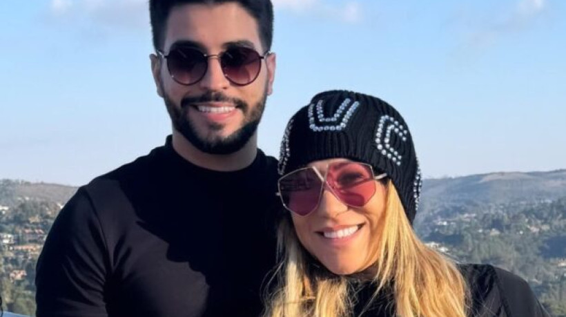 As notícias do pedido, que teria ocorrido de forma sigilosa, vieram às vésperas do casamento do ídolo do Atlético-MG com Camila Ângelo