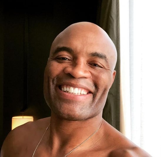 Anderson Silva -Lutador de MMA nascido em 14/4/1975 em São Paulo, capital. 