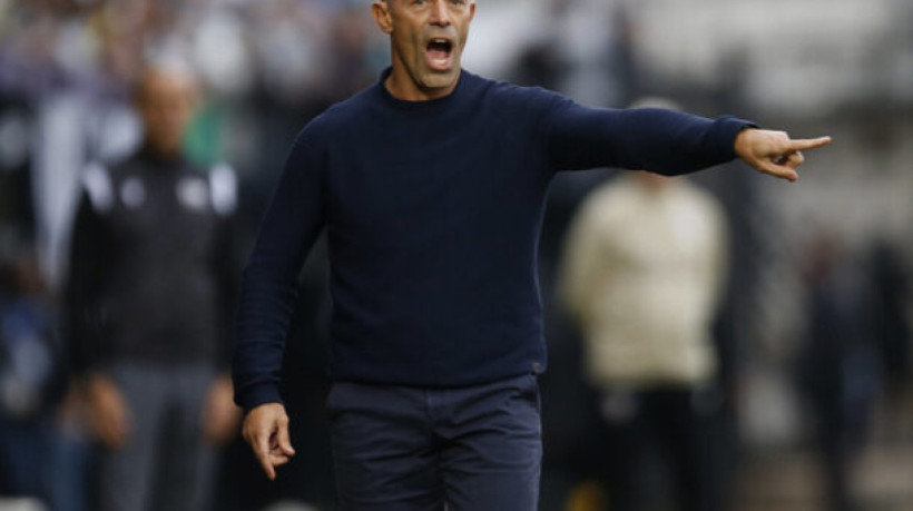 Português assina contrato com o Peixe até dezembro de 2026 e já inicia planejamento do elenco para a próxima temporada