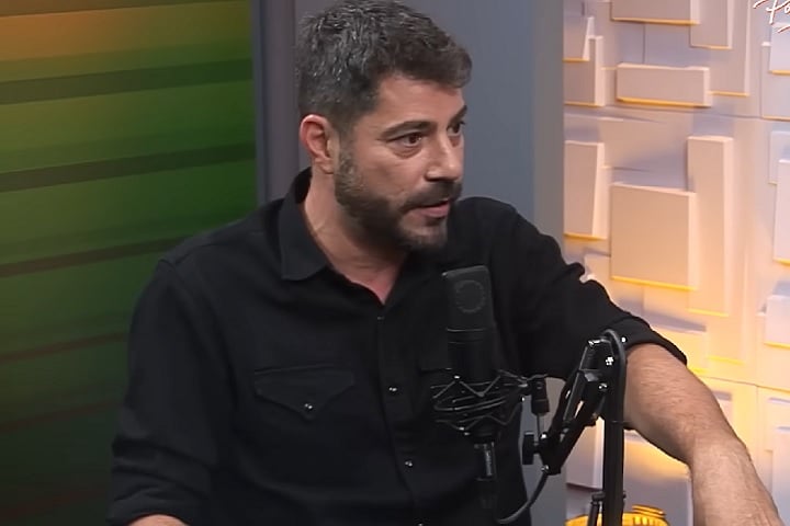 “Às vezes as pessoas falam assim, ‘que legal, você tá bem magrinho, barriga chapada’. Mas não é um emagrecimento saudável, pontuou.