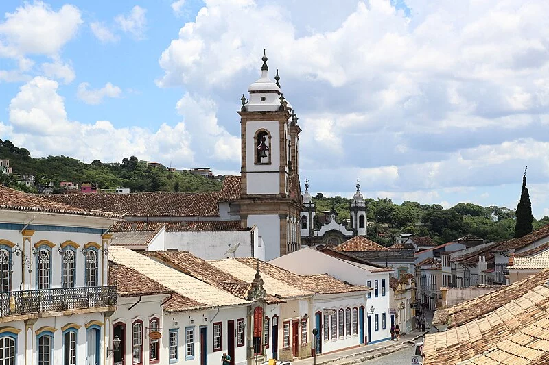 São João del-Rei, cidade situada a 200 km de Belo Horizonte, é uma das cidades históricas de Minas Gerais - a exemplo de Ouro Preto, Tiradentes, Congonhas, entre outras. Recentemente, uma mina de ouro desativada passou a integrar o roteiro turístico do município.
