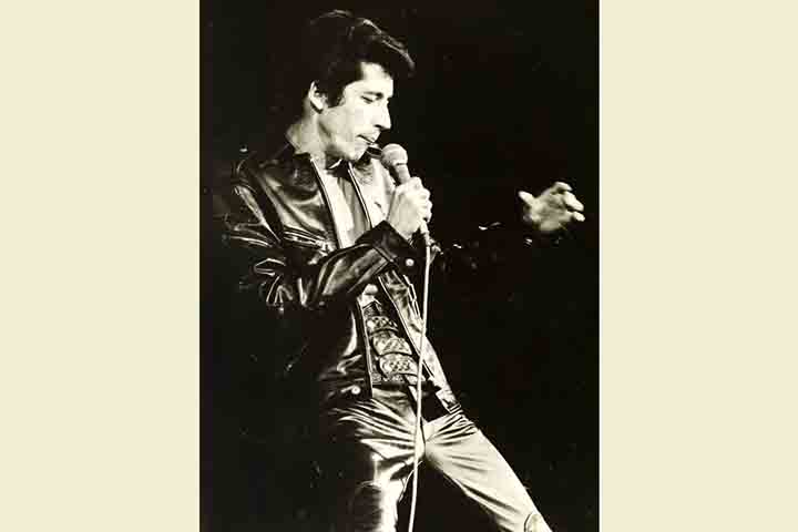 Natural de Salvador, capital da Bahia, na adolescência Raul era fã de Elvis Presley, sua primeira grande influência musical. “Ouvia os discos dele até estragar os sulcos”, declarou em entrevista. 
