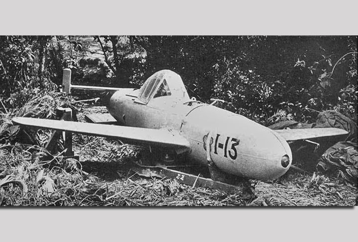 Eles voavam no Yokosuka MXY-7 Ohka, bomba voadora Kamikaze, desenvolvida pelo Japão.