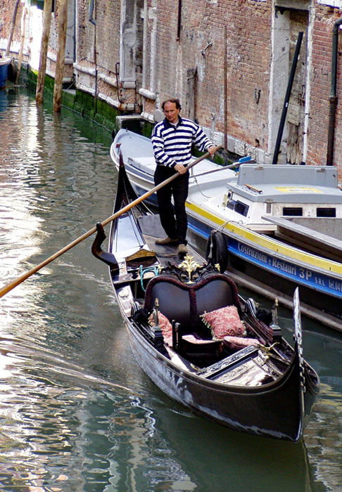 Na Itália, a média de trabalho por semana é de 35,5 horas.  