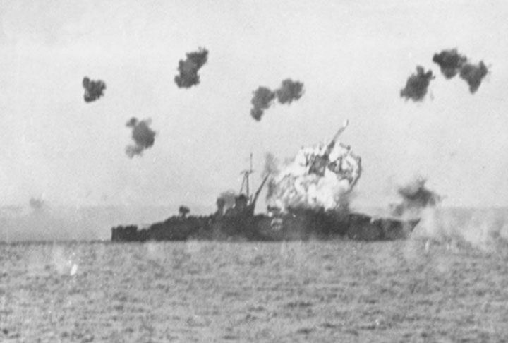 É que a a tática kamikaze pressupunha justamente missões suicidas, com lançamento de aviões em direção a embarcações de países rivais durante a Segunda Guerra Mundial. 