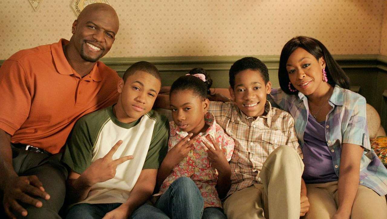 O mesmo não gosta de gastar dinheiro sem necessidade, situação que é piada constante na obra. Apesar disso, a felicidade de seus filhos é prioridade para ele, especialmente de Tonya (centro), a sua caçula. 