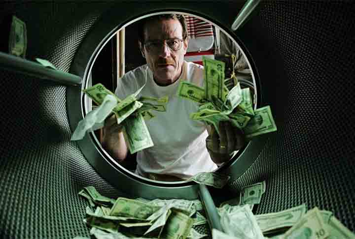 A cinematografia e até o uso das cores foram trabalhados de forma minuciosa para refletir o estado emocional dos personagens e a progressão narrativa.