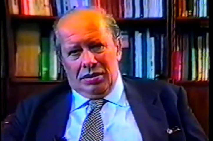 Especialista em macroeconomia, defensor da corrente monetarista de Milton Friedman, professor de Economia e autor de 15 livros sobre o tema. No Brasil, foi Ministro da Fazenda, do Planejamento e sócio do Banco Bozano e Simonsen.