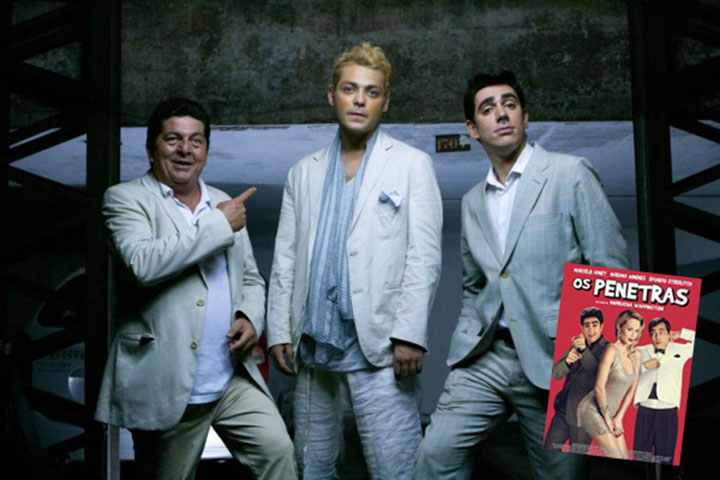 Os Penetras (2012) - Marcelo Adnet e Eduardo Sterblitch divertem o público com a história de um golpista que tenta ajudar um amigo tímido, que está deprimido por causa da amada.  A noite de Ano Novo é pano de fundo. 