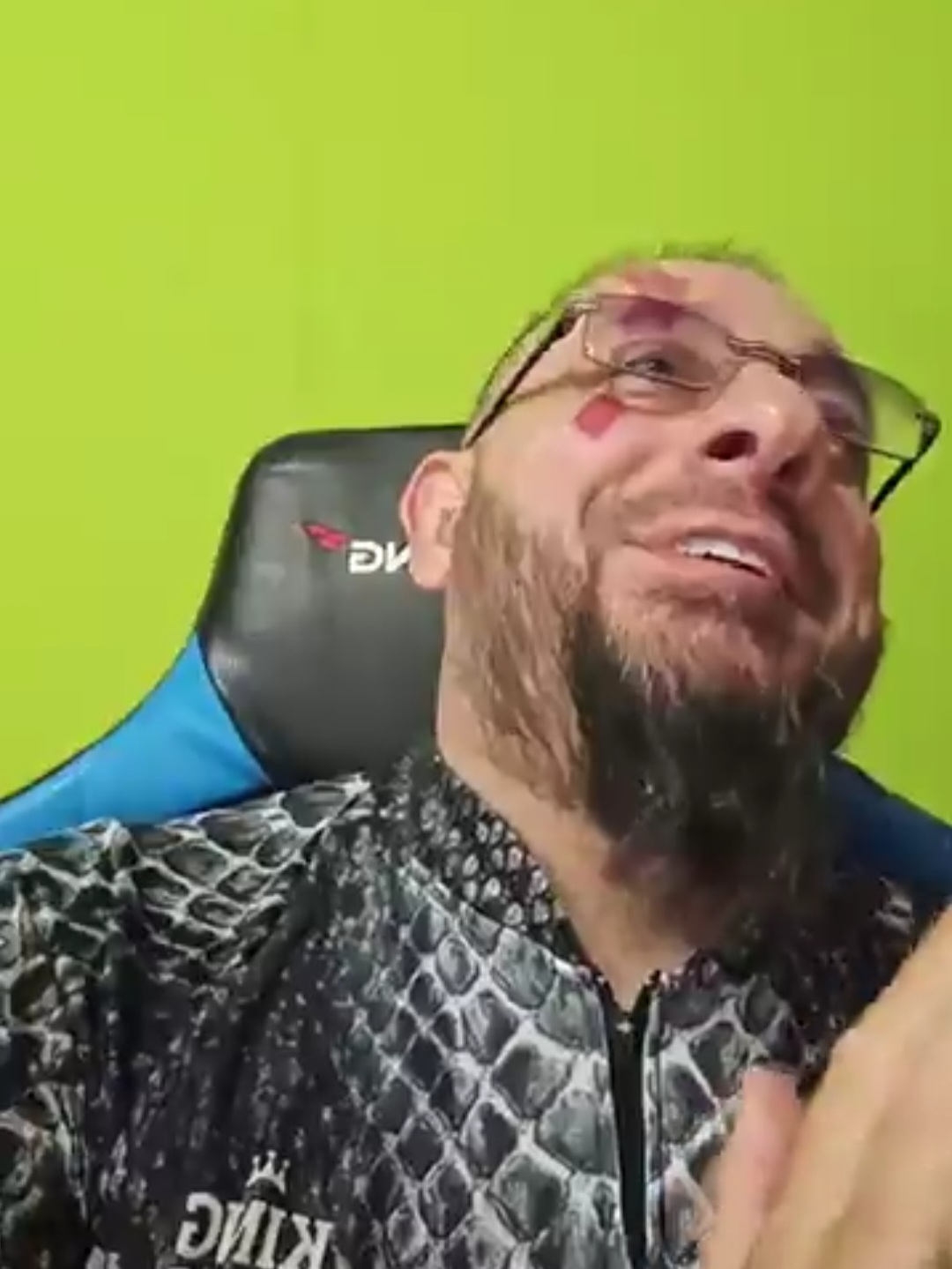 Segundo o influenciador, ganhador do Prêmio Ibest 2023 na categoria Influenciador Digital em Meio Ambiente e Sustentabilidade, o maior exemplar da espécie já medido de forma científica tinha 5,21 metros, encontrado no ano 2000.