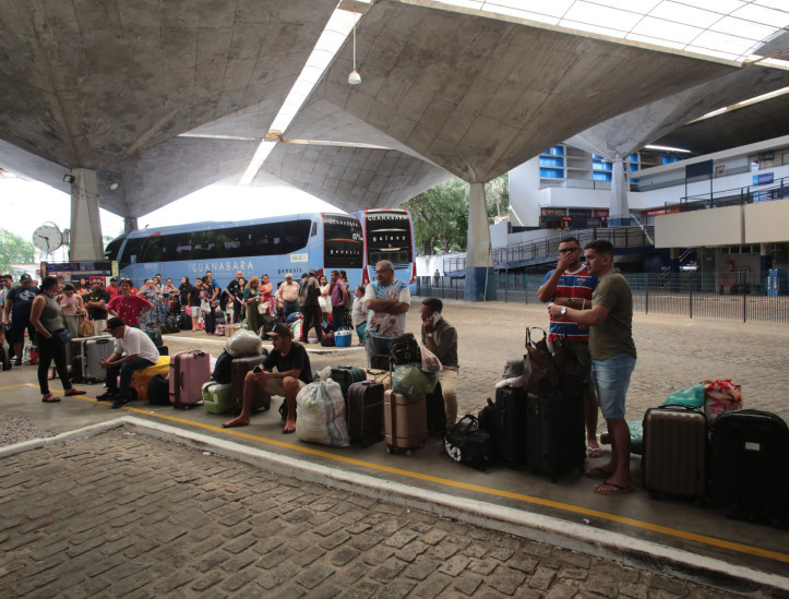 FORTALEZA-CE, BRASIL, 28.12.2024: Movimento na Rodoviária antes do Ano Novo.. (foto: Fabio Lima/ OPOVO)