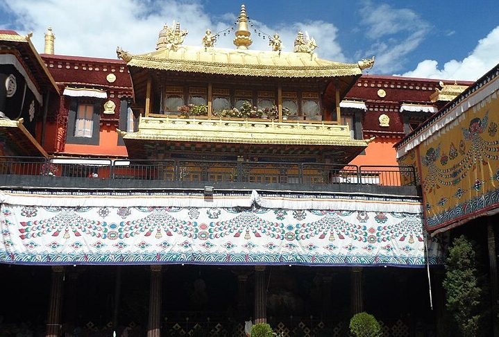 Templo de Jokhang, em Lhasa, Tibete: Este templo é o mais importante templo budista tibetano.