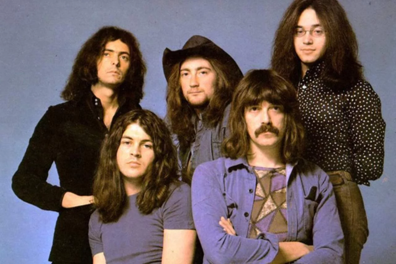 Fechando esse seleto grupo de bandas históricas do rock mundial está o Deep Purple, grupo que é considerado como um dos pioneiros do heavy metal. Eles surgiram em 1968 e ao longo dos anos passaram por diversas mudanças de formação.