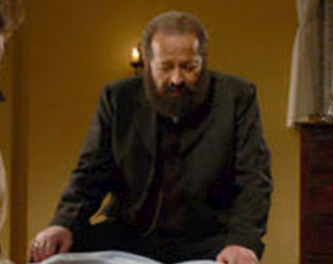 Vale destacar que Carlos Vereza é um ator muito envolvido com Espiritismo . Ele se tornou espírita em 1990, após um acidente de trabalho, e desde então segue e estuda a doutrina com dedicação.
