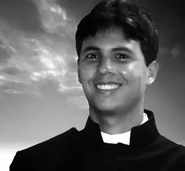 Segundo relatos, aos 29 anos ele sentiu um chamado para o sacerdócio e ingressou no seminário arquidiocesano do Rio de Janeiro. Com isso, Guido pretendia se tornar padre e dedicar sua vida a servir a Deus e ao próximo.