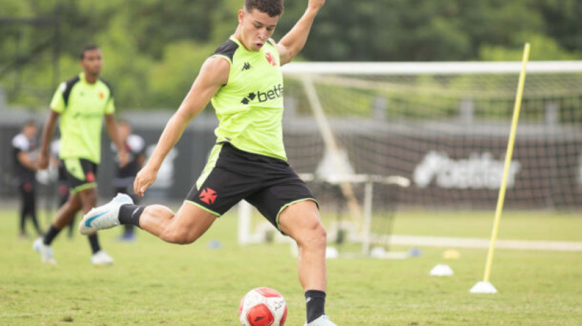 Cruz-Maltino deve enfrentar o Voltaço em São Januário, no sábado (4), com elenco alternativo; atividade não terá transmissão