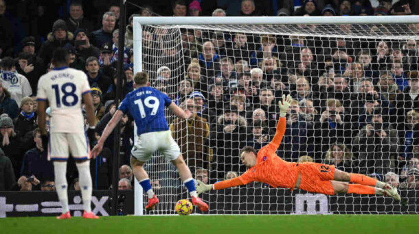 Equipe londrina perde chances e acaba derrotada por 2 a 0 na casa do adversário. Revés no último jogo de 2024