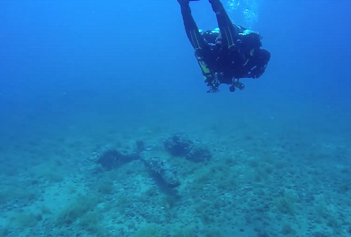 Apesar de parecerem protegidos, esses tesouros não estão completamente seguros. Obras portuárias e projetos de infraestrutura podem expor ou destruir esses achados antes que sejam estudados.