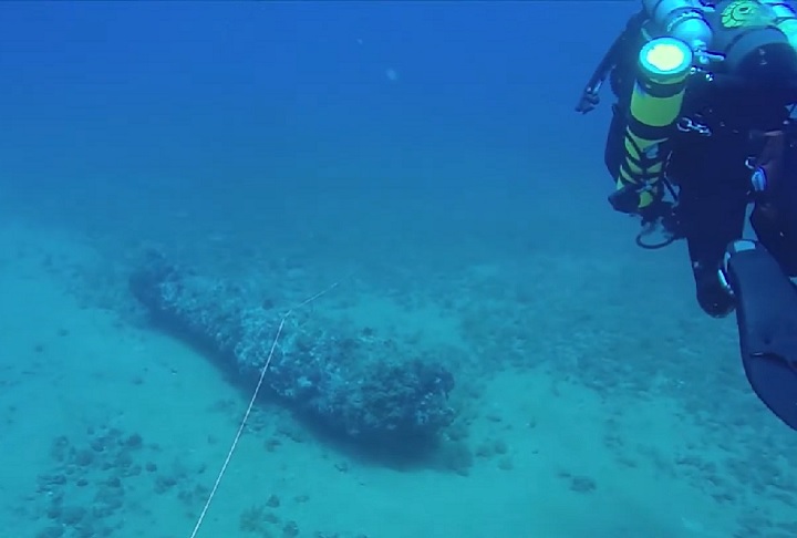 Segundo o arqueólogo, cerca de 250 navios com tesouros em território marítimo português mais cedo ou mais tarde podem ser encontrados de maneira acidental.