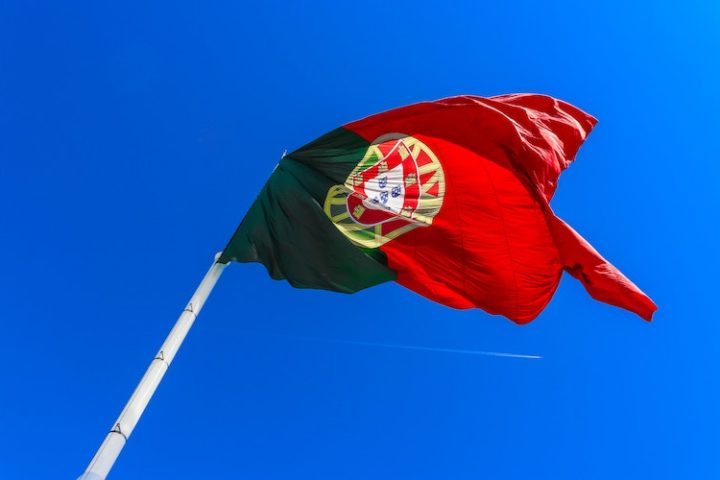 O arqueólogo dedicou 25 anos à pesquisa subaquática e criou uma base de dados com 8.620 registros de naufrágios em território português.