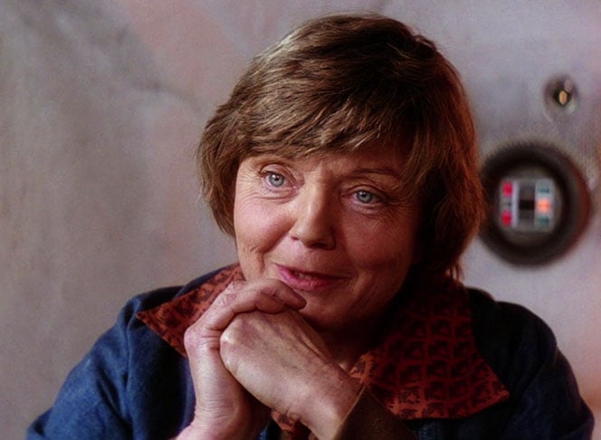 Shelagh Fraser (1920 - 2000) - Tia Beru  - A atriz britânica, nascida em 25/11/1920, morreu em 29/8/2000, aos 79 anos.  