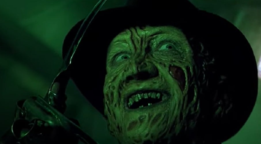 As produções tiveram duas dublagens diferentes, sendo que o vilão Freddy Krueger teve as vozes dos atores Mario Montini e Isaac Bardavid.