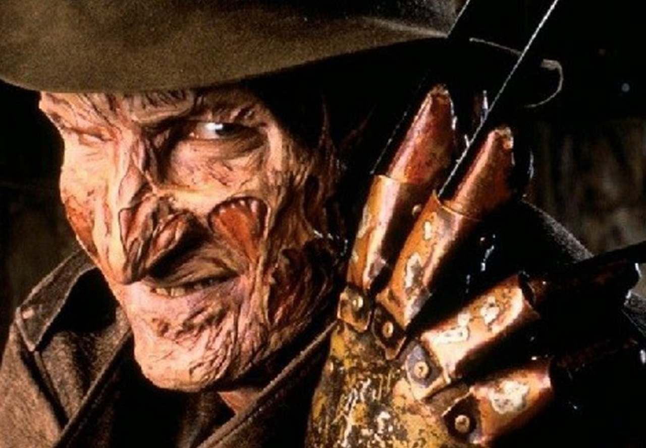 O curioso é que o primeiro estúdio que demonstrou um real interesse foi a Disney, porém eles queriam deixar a historia mais leve para que o filme pudesse ser visto e adorado pelos mais jovens. A ideia foi rejeitada pelo criador, que queria  manter identidade mais intensa e assustadora. 