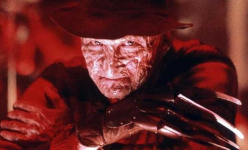 Isso porque a revista americana Scientific American divulgou a informaçã que o olho humano tem muita dificuldade em reconhecer os tons de verde e vermelho presentes na roupa do vilão, ainda mais quando essas suas cores estão bem próximas.